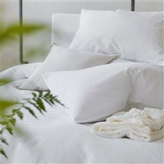 Mayfield Seersucker Chalk Cotton Bed Linen Set